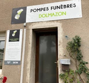 `photo de l'établissement de ${name}`