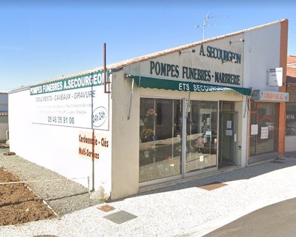Photographie de Pompes Funèbres Secourgeon d'Aigrefeuille-d'Aunis
