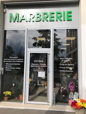 Photographie de Marbrerie-Fleuriste Brégnon de Lyon