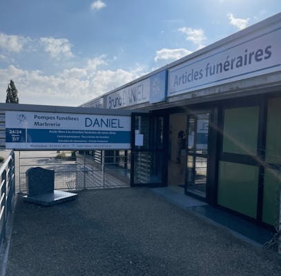 Photographie de la Pompes Funèbres Marbrerie Daniel-Priour de Montauban-de-Bretagne