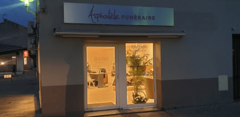 Photographie de l'Asphodèle Funéraire - Pompes funèbres et Marbrerie