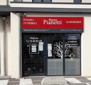 `photo de l'établissement de ${name}`