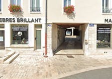 Devanture de Pompes Funèbres BRILLANT