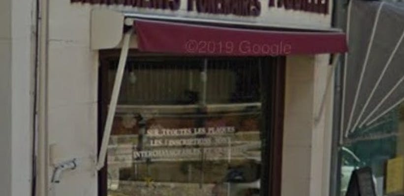 Photographie de la Pompes Funèbres F. Guillet de Jonzac