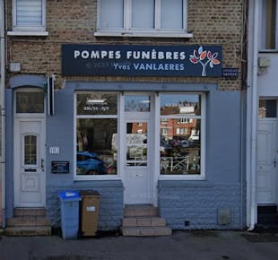 `photo de l'établissement de ${name}`