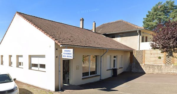 Photographie de la Pompes Funèbres Granits Bies Freres Daniel de Falck
