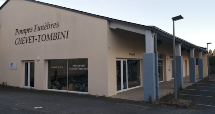 Photographie Pompes Funèbres et Marbrerie Chevet-Tombini de Seiches-sur-le-Loir
