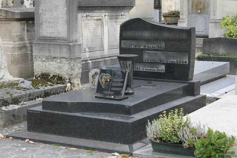 pierre tombale en granit