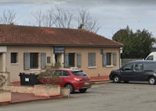 Devanture de Pompes Funèbres Générales