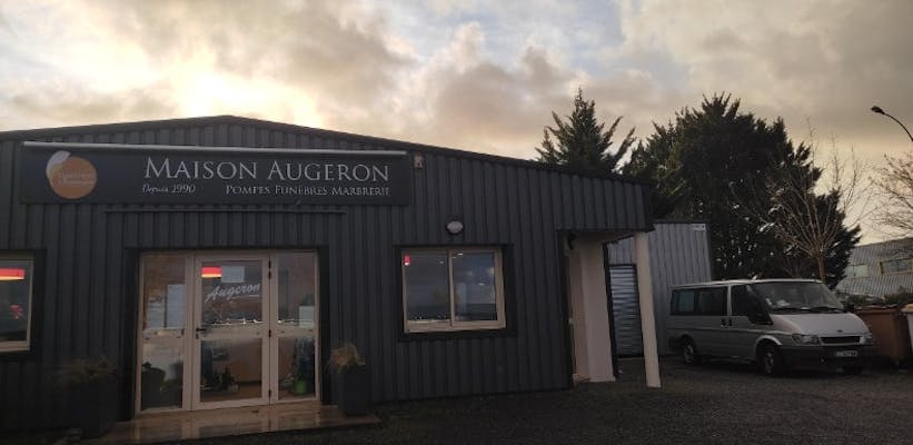 Photographie de Pompes Funèbres Maison Augeron - Tradition Funéraire de Neuville-de-Poitou