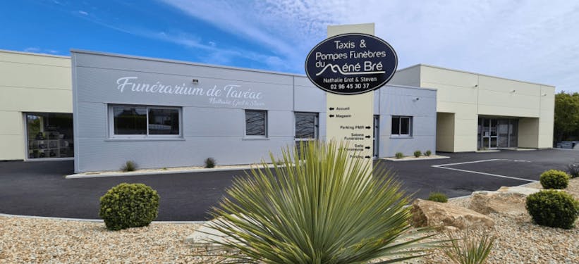 Photographie de la Pompes funèbres du Méné Bré de la ville de Bégard