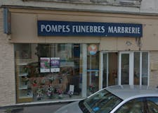 Devanture de Pompes Funèbres Générales