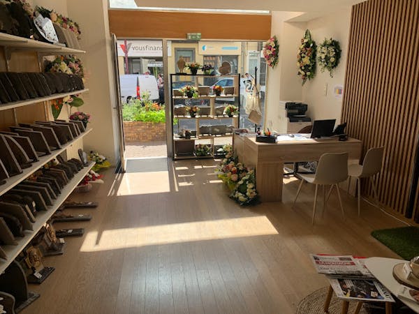 Photographie de la Pompes Funèbres SERONDE d'Issoire
