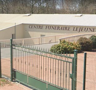 `photo de l'établissement de ${name}`