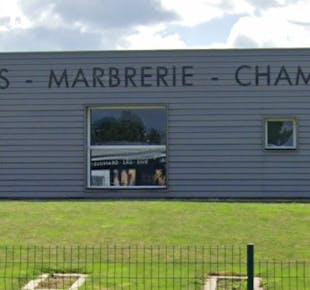 `photo de l'établissement de ${name}`