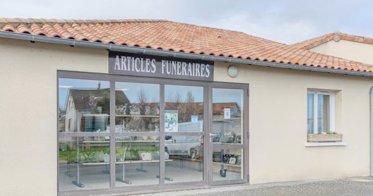 Photographie Pompes Funèbres Alamichel de Lussac-les-Châteaux