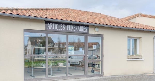 Photographie Pompes Funèbres Alamichel de Lussac-les-Châteaux
