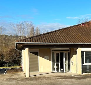 `photo de l'établissement de ${name}`