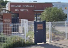 Devanture de Pompes Funèbres Jalabert