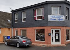 Devanture de Pompes Funèbres et Marbrerie Duflos