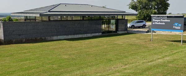 Photographie Pompes Funèbres et Marbrerie Mélanger de Saint-Hilaire-le-Châtel