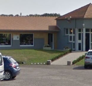 `photo de l'établissement de ${name}`