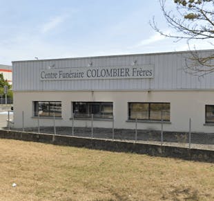 `photo de l'établissement de ${name}`