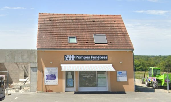 Photographie Pompes Funèbres OTT Service Funéraire des 3 Lacs de Bonnat