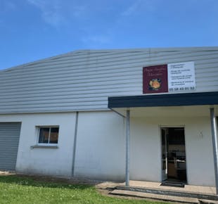 `photo de l'établissement de ${name}`