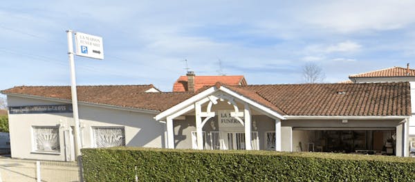 Photographie de la Pompes Funèbres et Marbrerie des Graves - Dignité funéraire