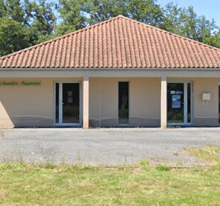 `photo de l'établissement de ${name}`