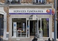 Devanture de Pompes Funèbres Générales