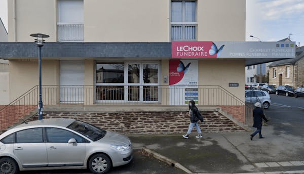 Photographie Pompes Funèbres CHAPELET FUNERAIRE de Rennes