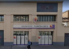 Devanture de Pompes Funèbres Générales