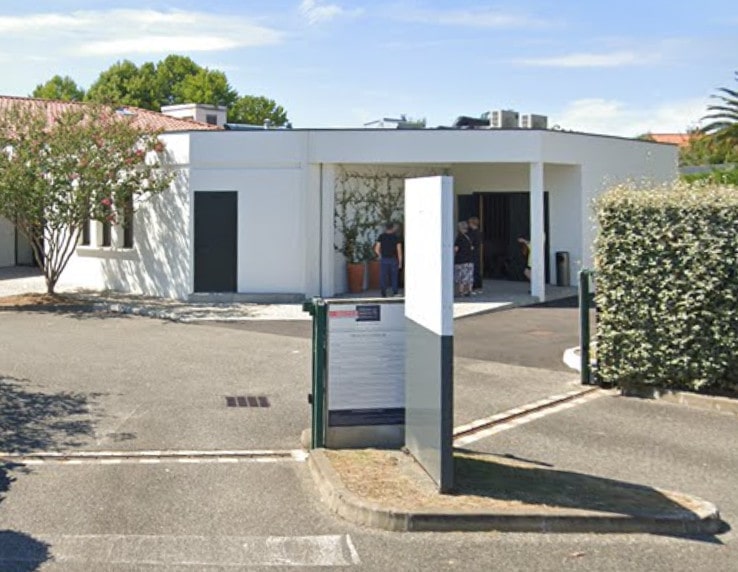 `photo de l'établissement de ${name}`