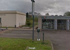 Devanture de Pompes Funèbres Générales