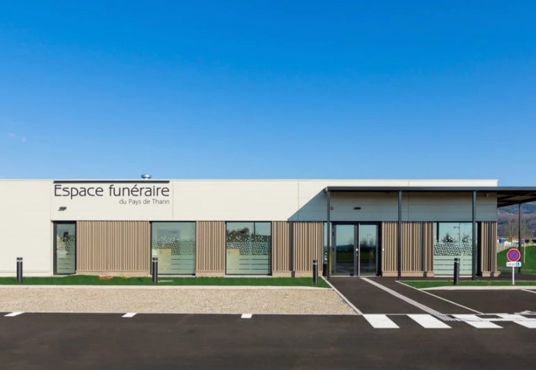 `photo de l'établissement de ${name}`