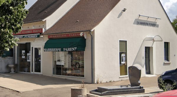 Photographie Pompes Funèbres et Marbrerie Parent de Clamecy