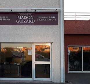 `photo de l'établissement de ${name}`