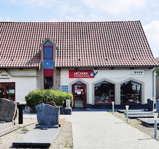 `photo de l'établissement de ${name}`