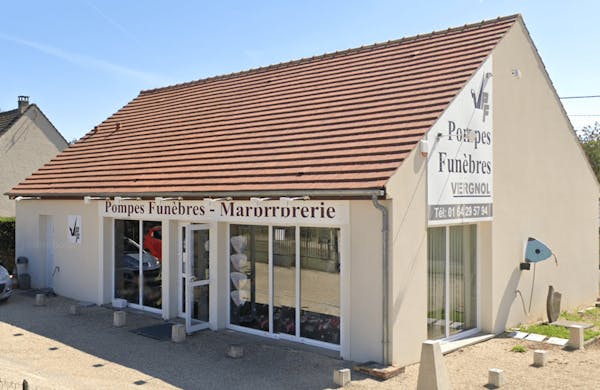 Photographie de la Pompes Funèbres Marbrerie VERGNOL d'Égreville