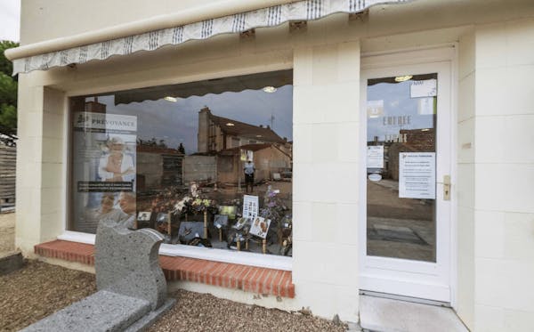 Photographie de Pompes Funèbres Caton de Jargeau