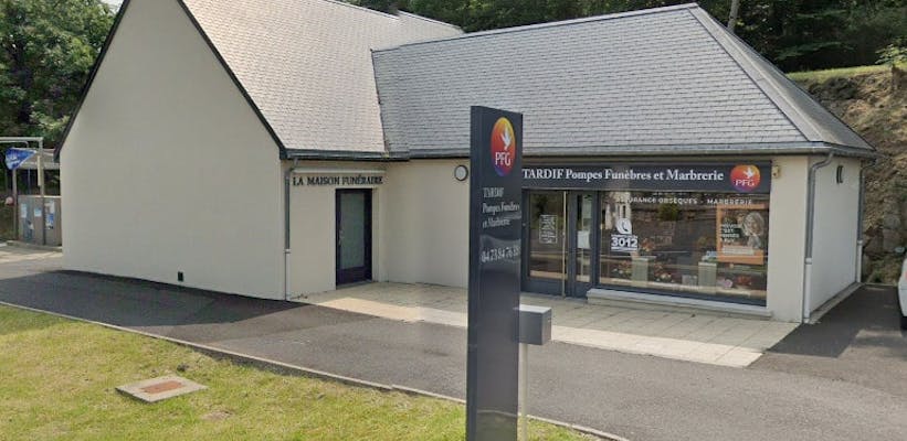 Photographie Pompes Funèbres et Marbrerie TARDIF - PFG de Besse-et-Saint-Anastaise