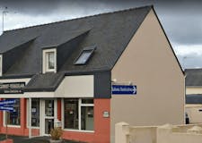 Devanture de Pompes Funèbres Godest-Toullelan