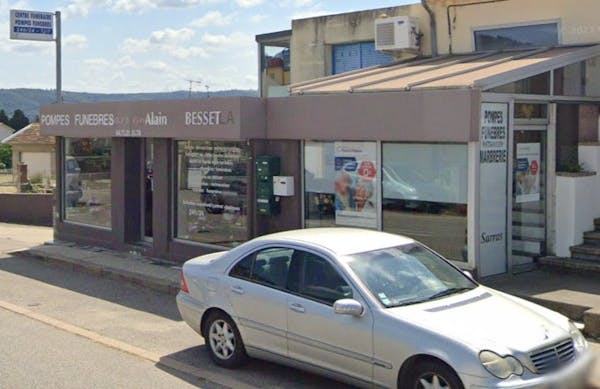 Photographie Pompes Funèbres Marbrerie Alain Besset de Sarras