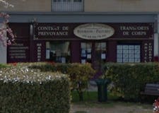 Devanture de Pompes Funèbres Bourson Pauchet