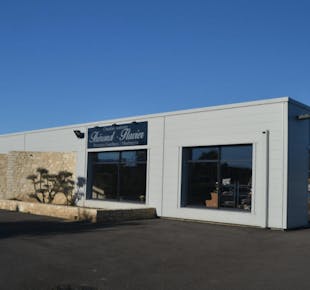 `photo de l'établissement de ${name}`