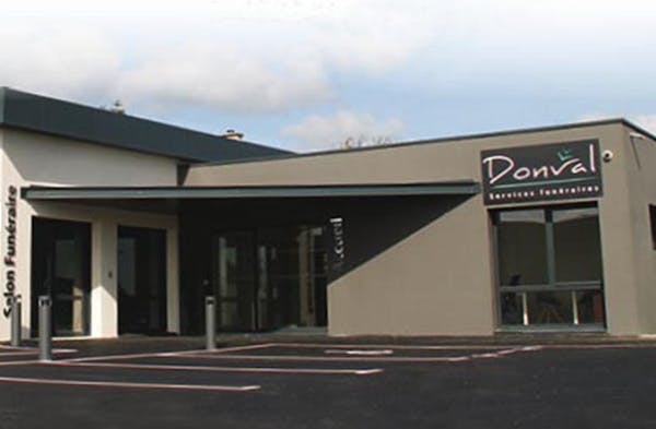 Photographie de Pompes Funèbres Donval de Pont-l'Abbé