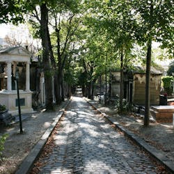 Plus de 200 000 visiteurs sont attendus dans les cimetières parisiens à la Toussaint !