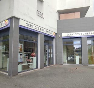 `photo de l'établissement de ${name}`